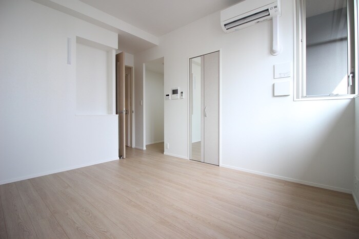 物件内観写真10　(居室)