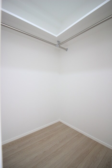 物件内観写真12　(収納)