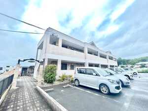 フォーシーズン外観写真