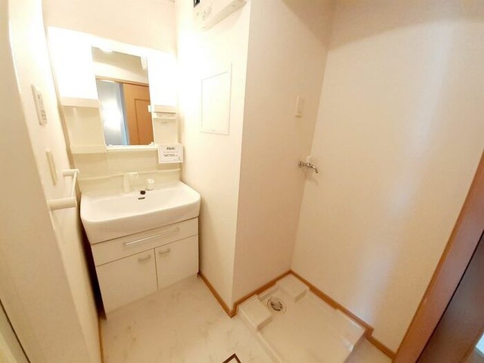 物件内観写真9　(洗面)