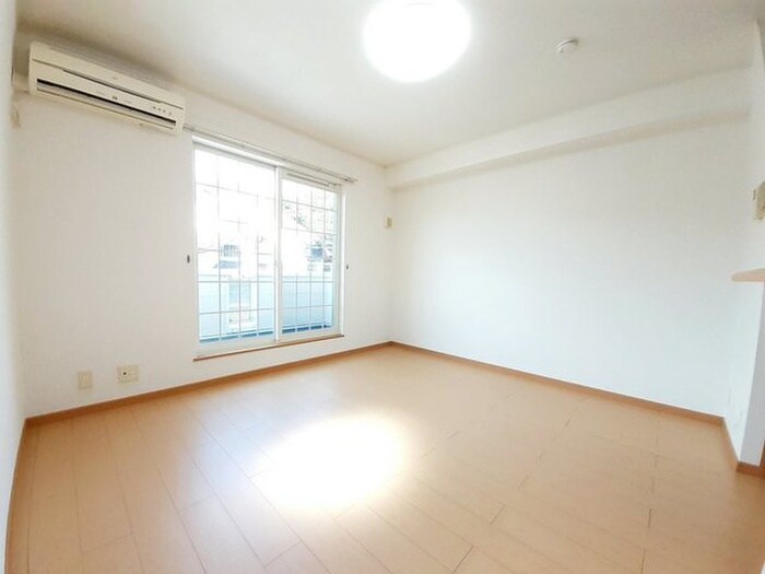 物件内観写真13　(居室)