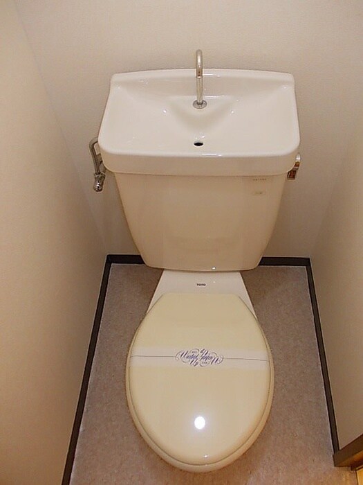 物件内観写真9　(トイレ)