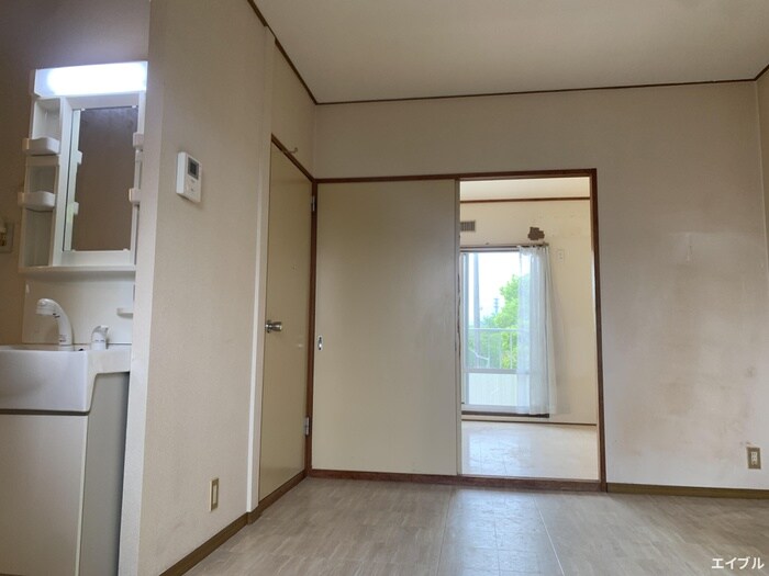 物件内観写真5　(居室)