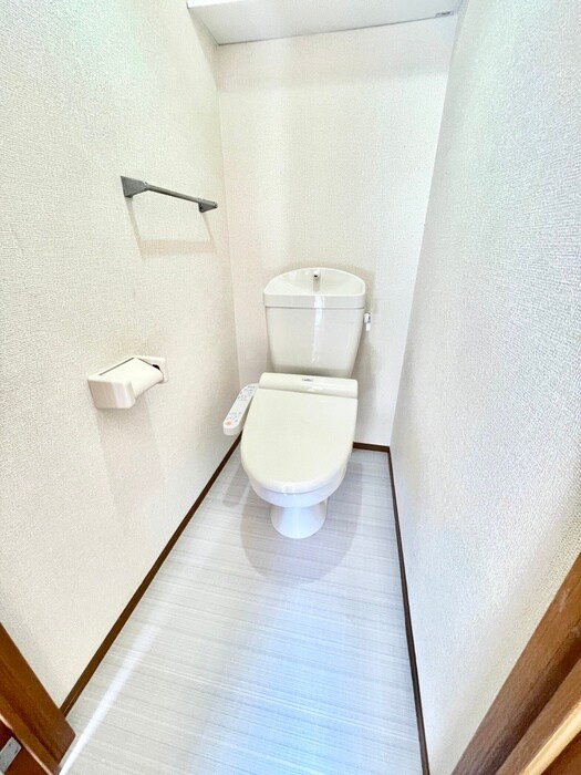 物件内観写真9　(トイレ)