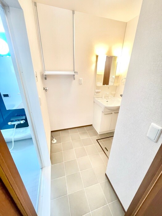 物件内観写真17　(洗濯機置場)