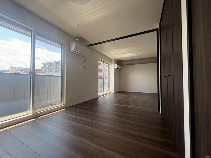 物件内観写真9　(居室)