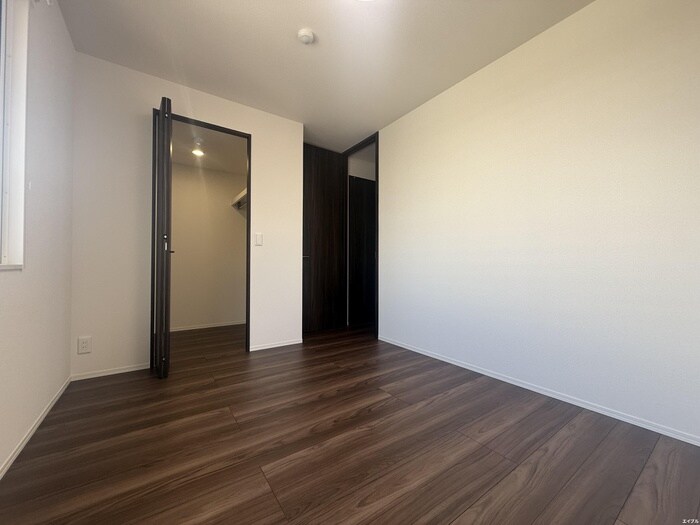 物件内観写真11　(居室)