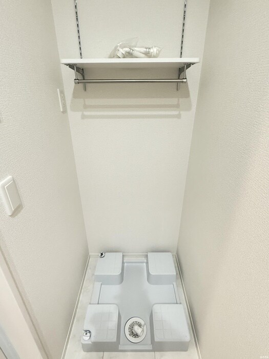 物件内観写真17　(洗濯機置場)