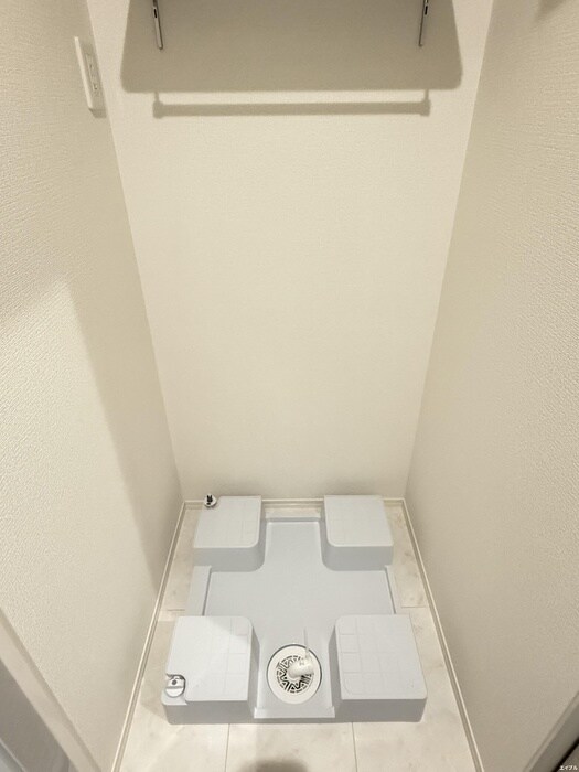 物件内観写真17　(洗濯機置場)