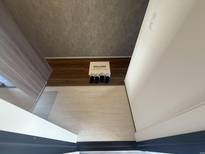 物件内観写真18　(玄関)