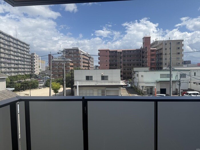 物件内観写真21　(室内からの展望)