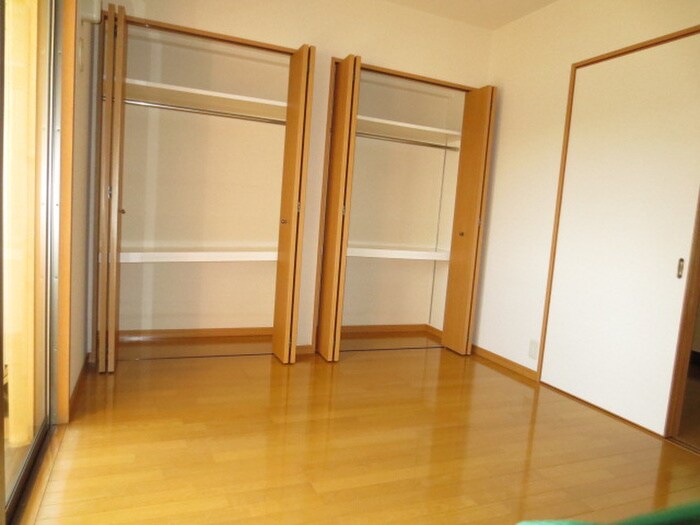 物件内観写真13　(収納)