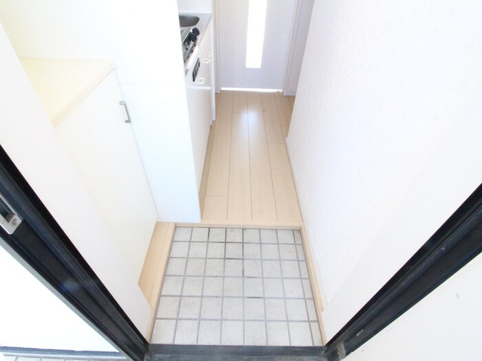 物件内観写真19　(玄関)