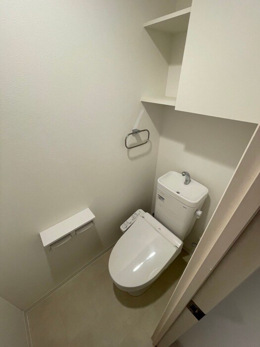 物件内観写真8　(トイレ)