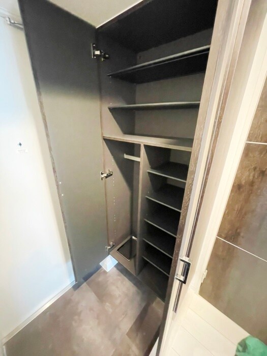 物件内観写真12　(靴箱)