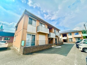 アベニュ－西尾　Ａ棟外観写真