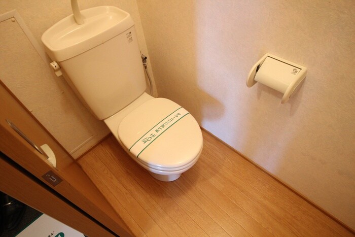 物件内観写真9　(トイレ)