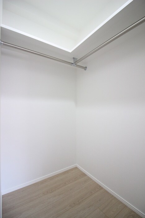 物件内観写真10　(収納)