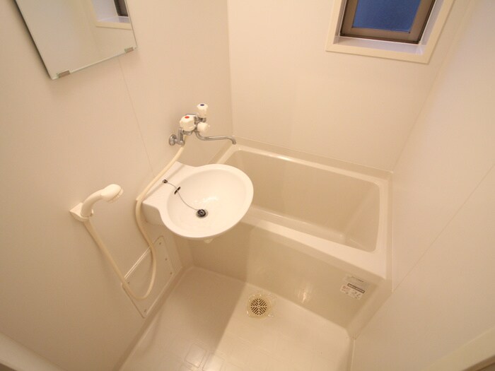 物件内観写真12　(バス／シャワールーム等)