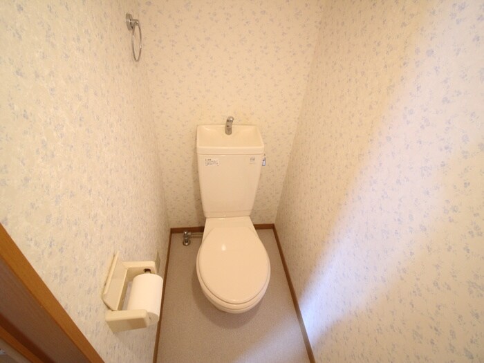 物件内観写真11　(トイレ)