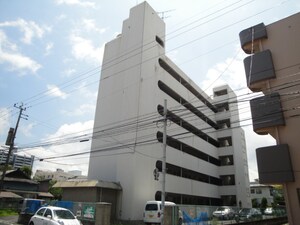 上村ビル外観写真