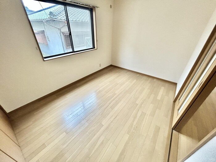 物件内観写真15　(居室)