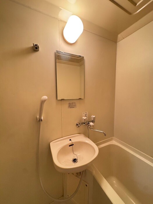 物件内観写真9　(洗面)