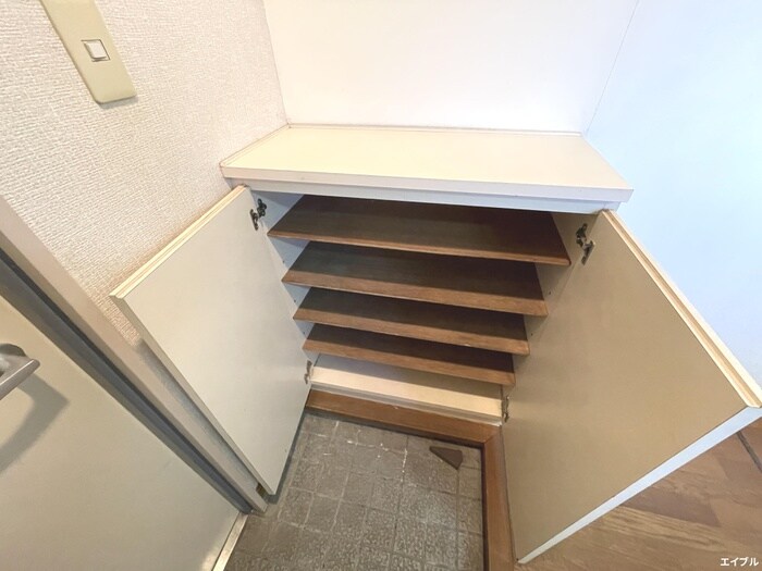 物件内観写真17　(室内からの展望)