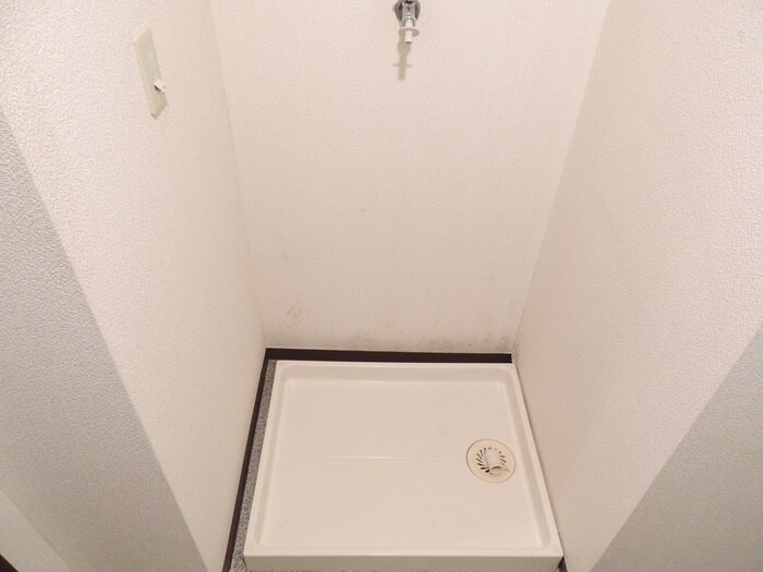 物件内観写真19　(洗濯機置場)