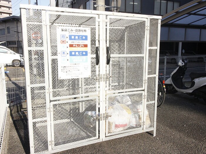 物件外観写真6　(建物設備)