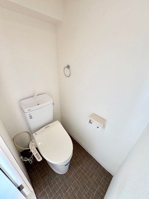 物件内観写真11　(トイレ)