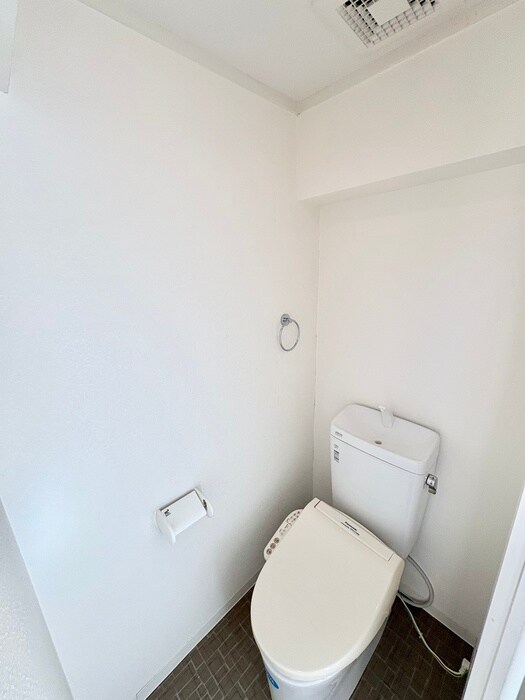 物件内観写真11　(トイレ)