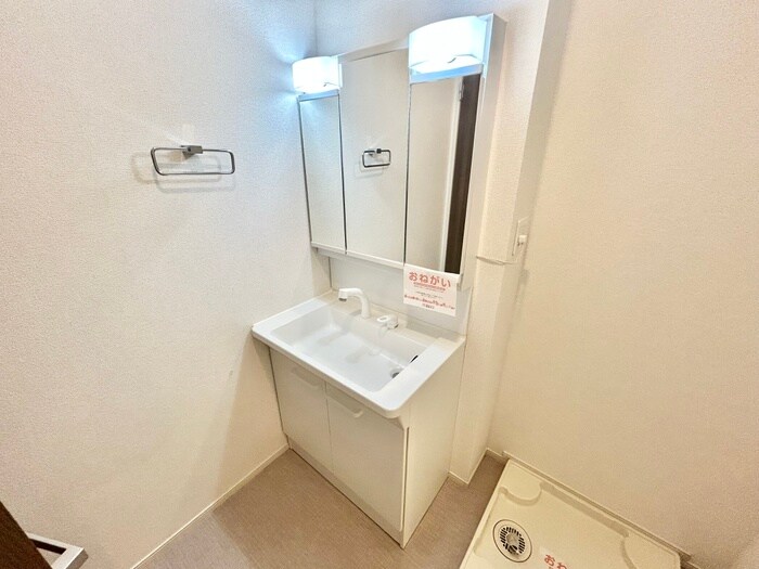 物件内観写真10　(洗面)