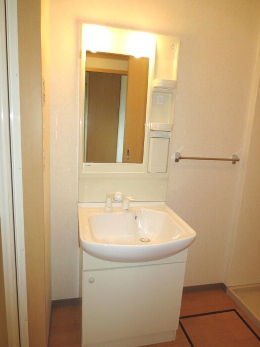 物件内観写真7　(洗面)