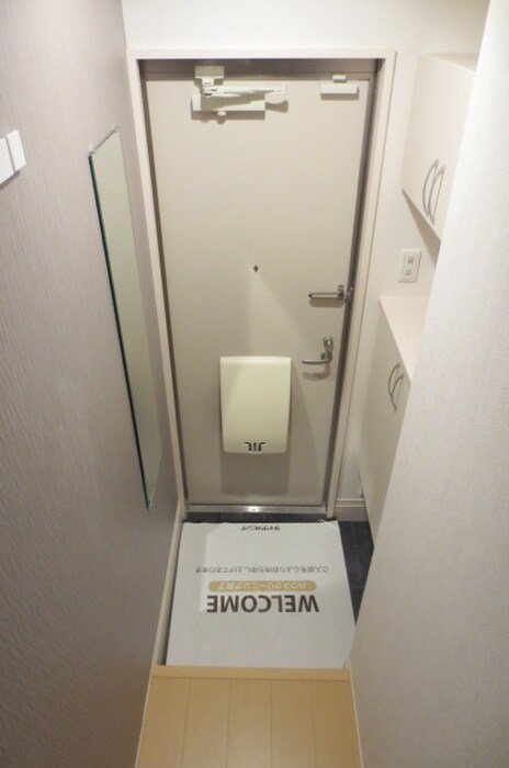 物件内観写真15　(玄関)