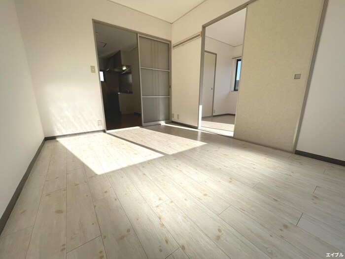 物件内観写真7　(居室)