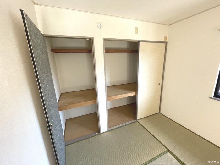 物件内観写真10　(収納)