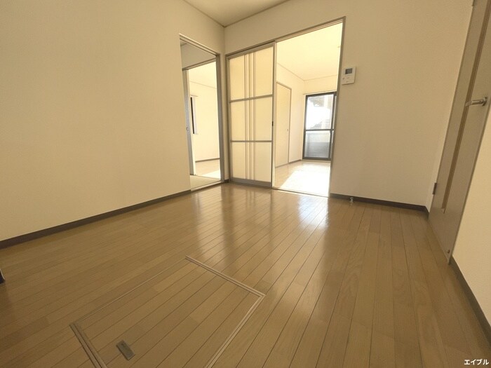 物件内観写真19　(居室)