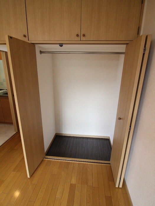 物件内観写真16　(収納)