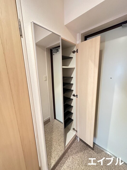 物件内観写真18　(靴箱)