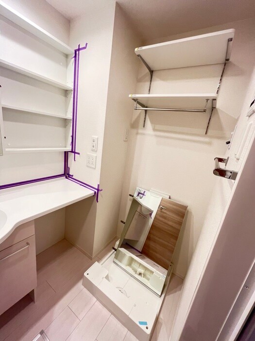 物件内観写真11　(洗濯機置場)