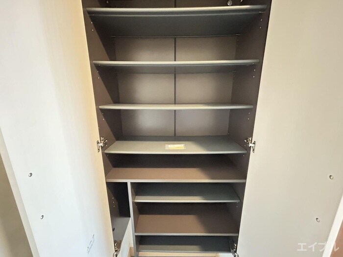 物件内観写真17　(靴箱)