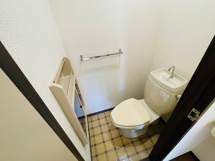 物件内観写真10　(トイレ)