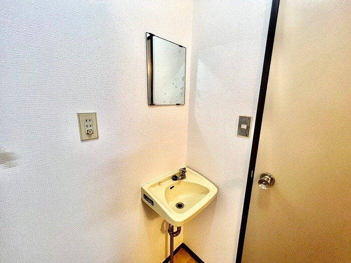 物件内観写真12　(洗面)