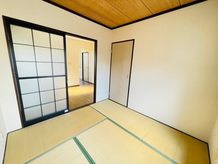 物件内観写真14　(居室)