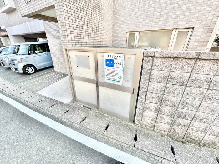 物件外観写真4　(建物設備)