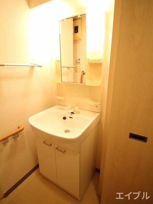 物件内観写真11　(洗面)