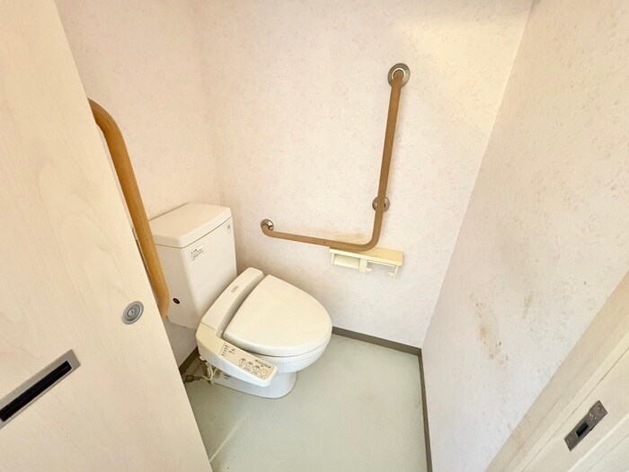 物件内観写真11　(トイレ)