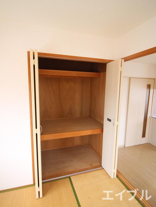 物件内観写真11　(収納)