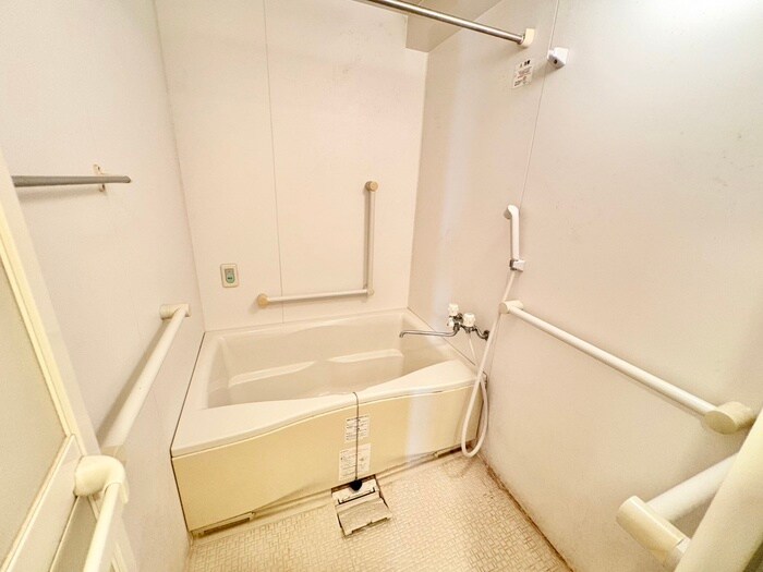 物件内観写真12　(バス／シャワールーム等)